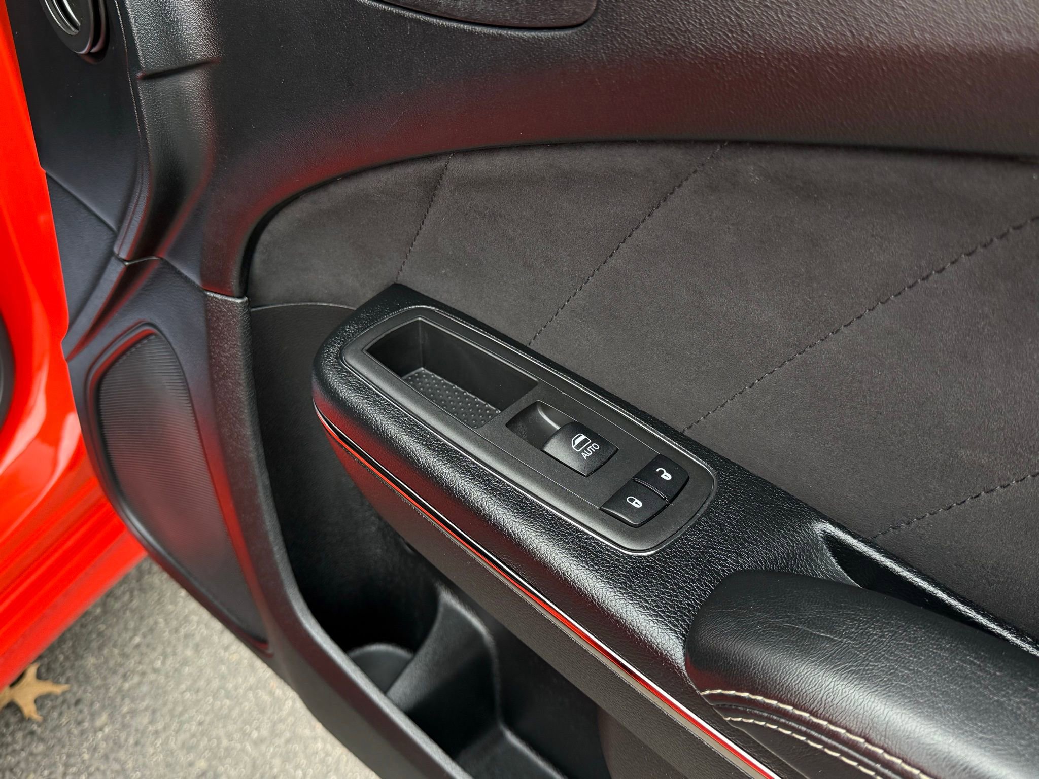 Used 2020 Dodge Charger SRT Hellcat image 22