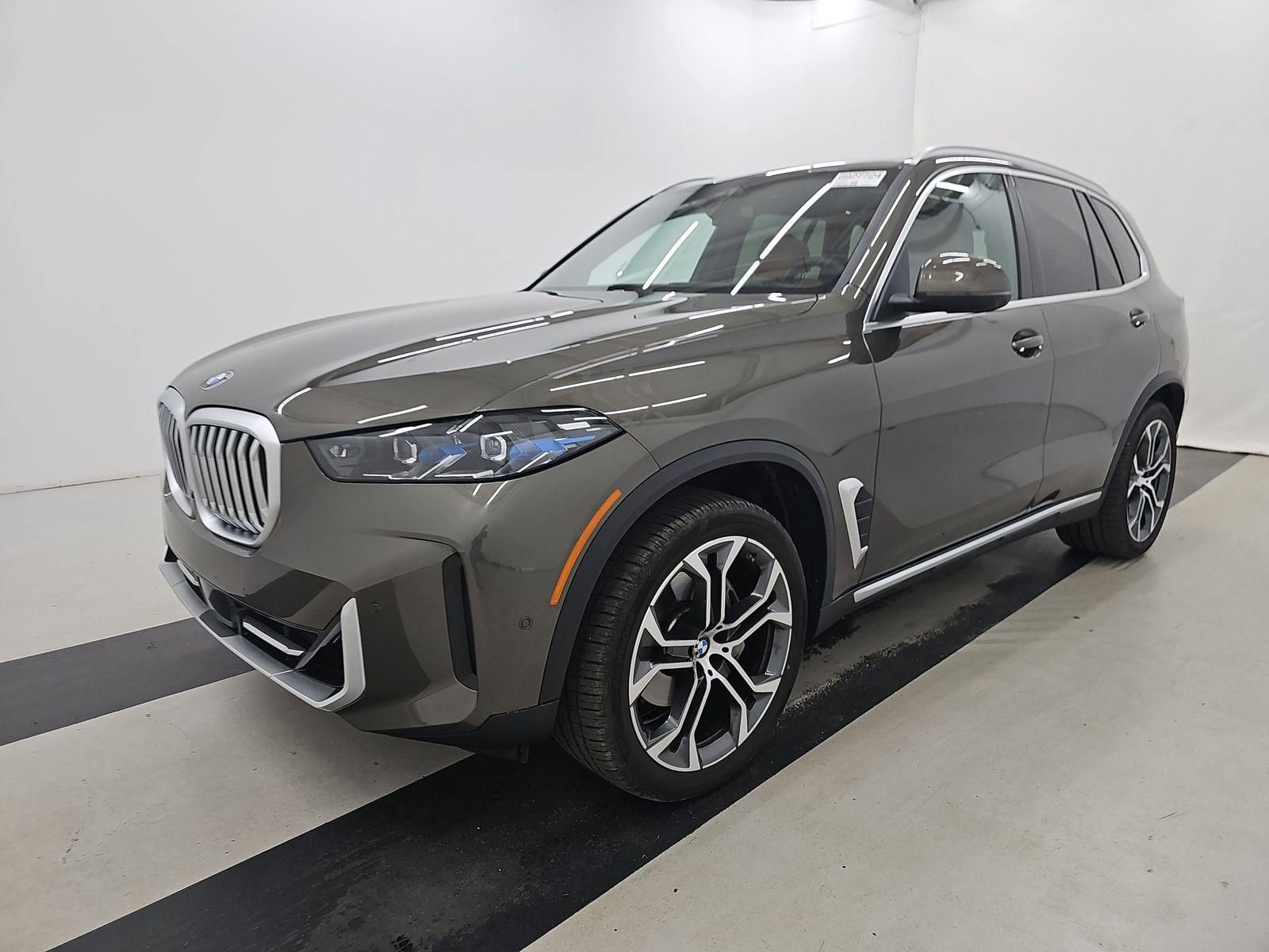 Used 2026 BMW X5 sDrive40i RWD image 1