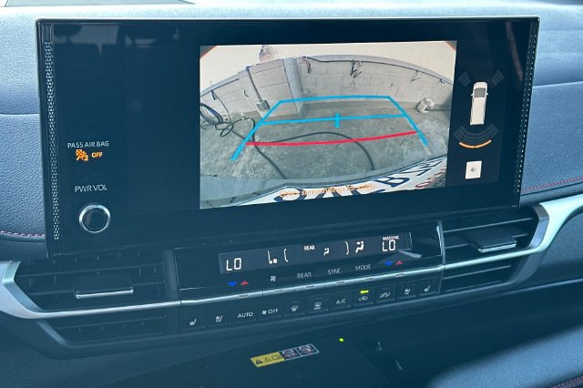 Certified 2025 Toyota Sienna XSE w/ XSE Premium Package AWD/4WD image 20