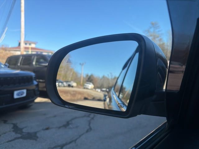 Used 2022 Jeep Cherokee Latitude Lux w/ Sun & Sound Group image 28
