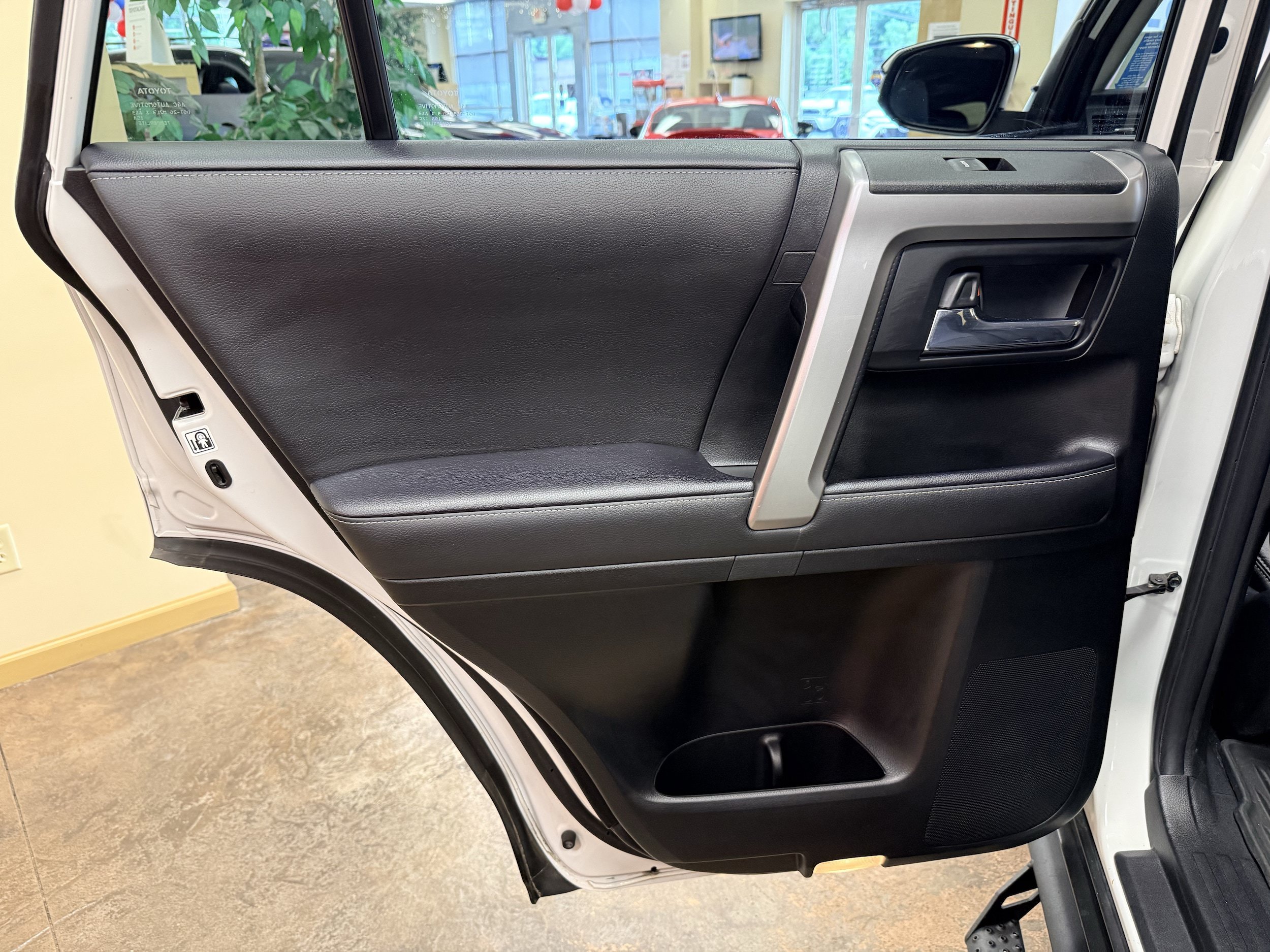 Certified 2024 Toyota 4Runner SR5 Premium w/ Moonroof Package AWD/4WD image 23
