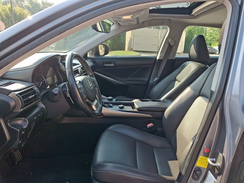 Used 2018 Lexus IS 300 w/ Accessory Package 2 RWD image 13