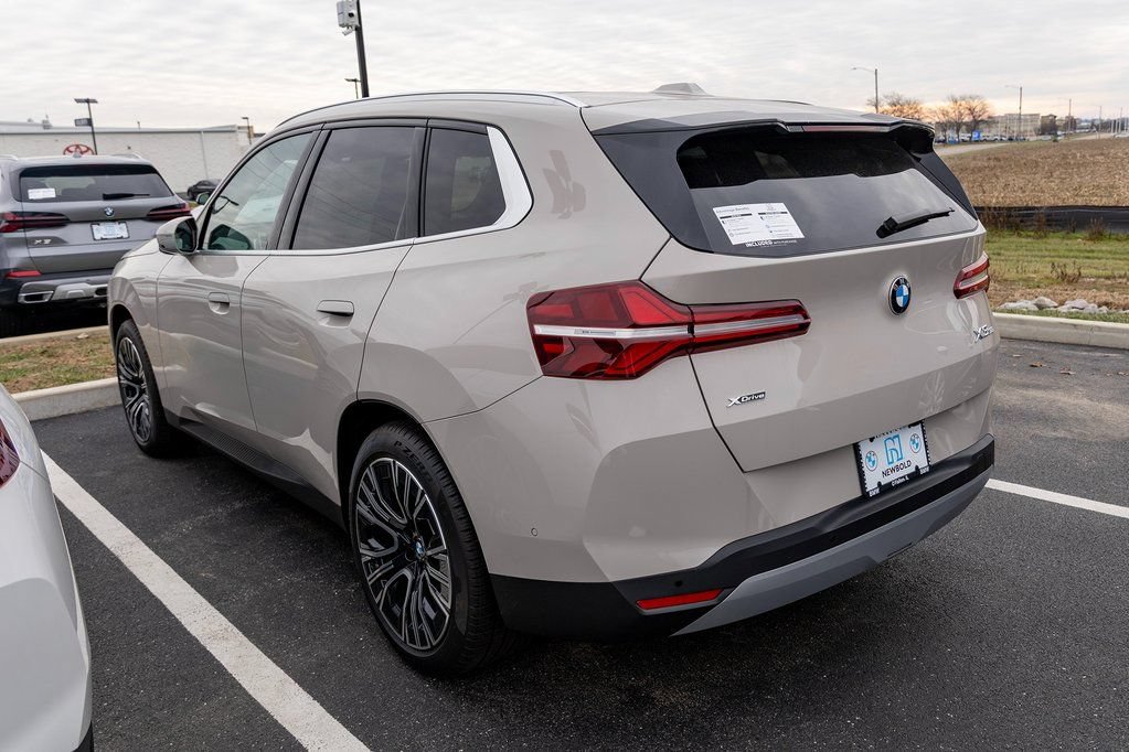 Used 2026 BMW X3 xDrive30i w/ Premium Package AWD/4WD image 2