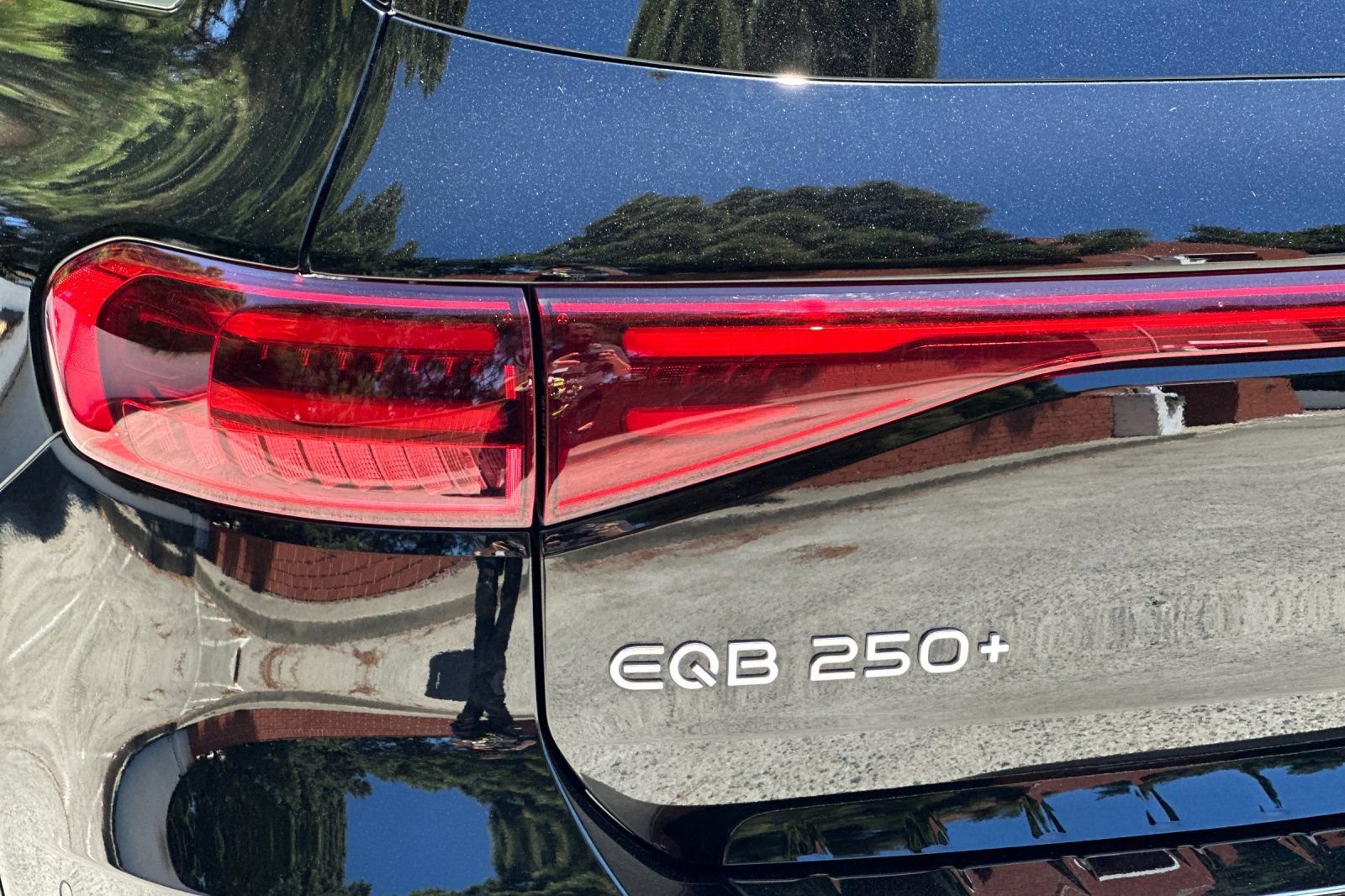Certified 2024 Mercedes-Benz EQB 250+ w/ Winter Package image 41