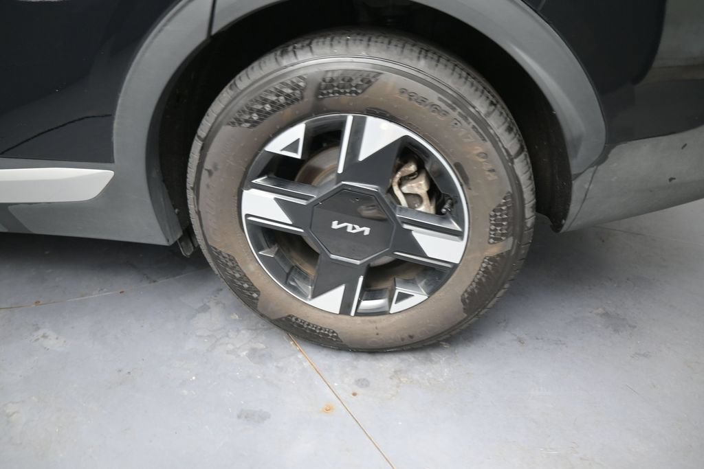 Used 2026 Kia Sportage LX FWD image 13