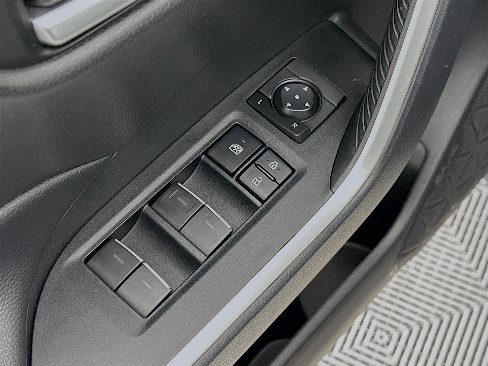 Certified 2025 Toyota RAV4 XLE image 18