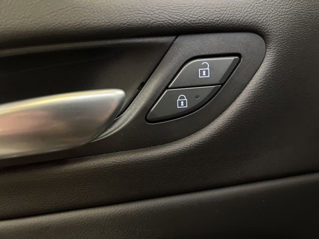 Used 2023 Cadillac Escalade ESV Sport image 46