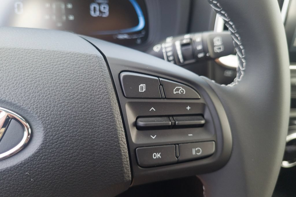 New 2026 Hyundai Venue SEL FWD image 23