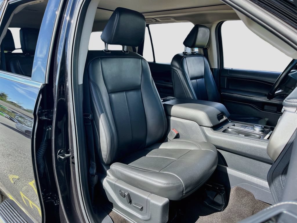 Used 2022 Ford Expedition XLT RWD image 30