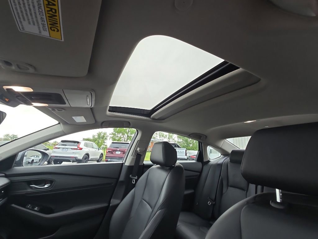 Used 2025 Honda Accord Touring image 15
