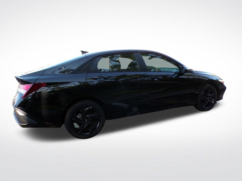 New 2026 Hyundai Elantra Sport FWD image 8