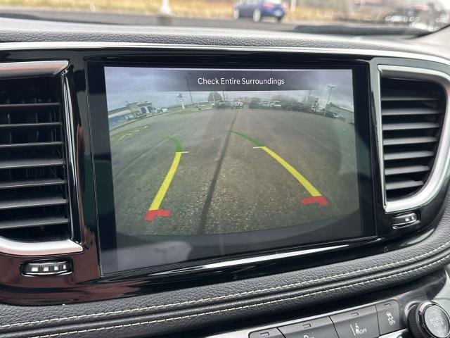 Used 2023 Chrysler Pacifica Limited image 20