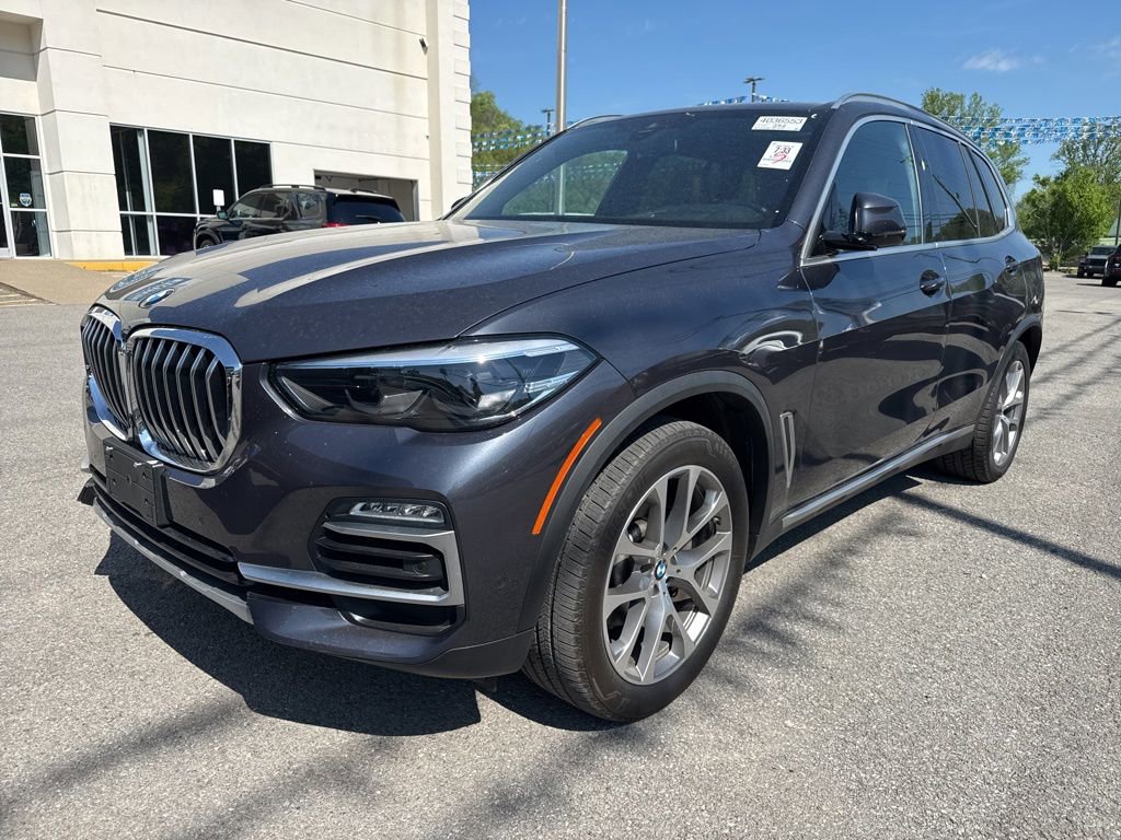 Used 2019 BMW X5 xDrive40i w/ Premium Package 2 image 2