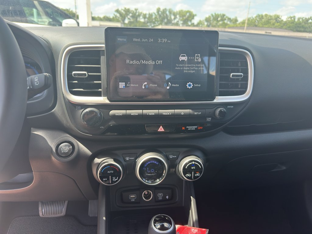 New 2026 Hyundai Venue SEL FWD image 18