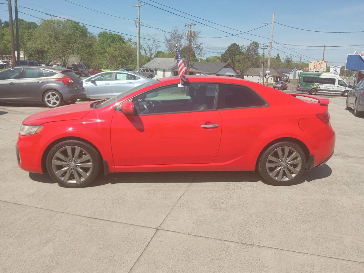 Used 2013 Kia Forte Koup SX w/ Tech Pkg image 3