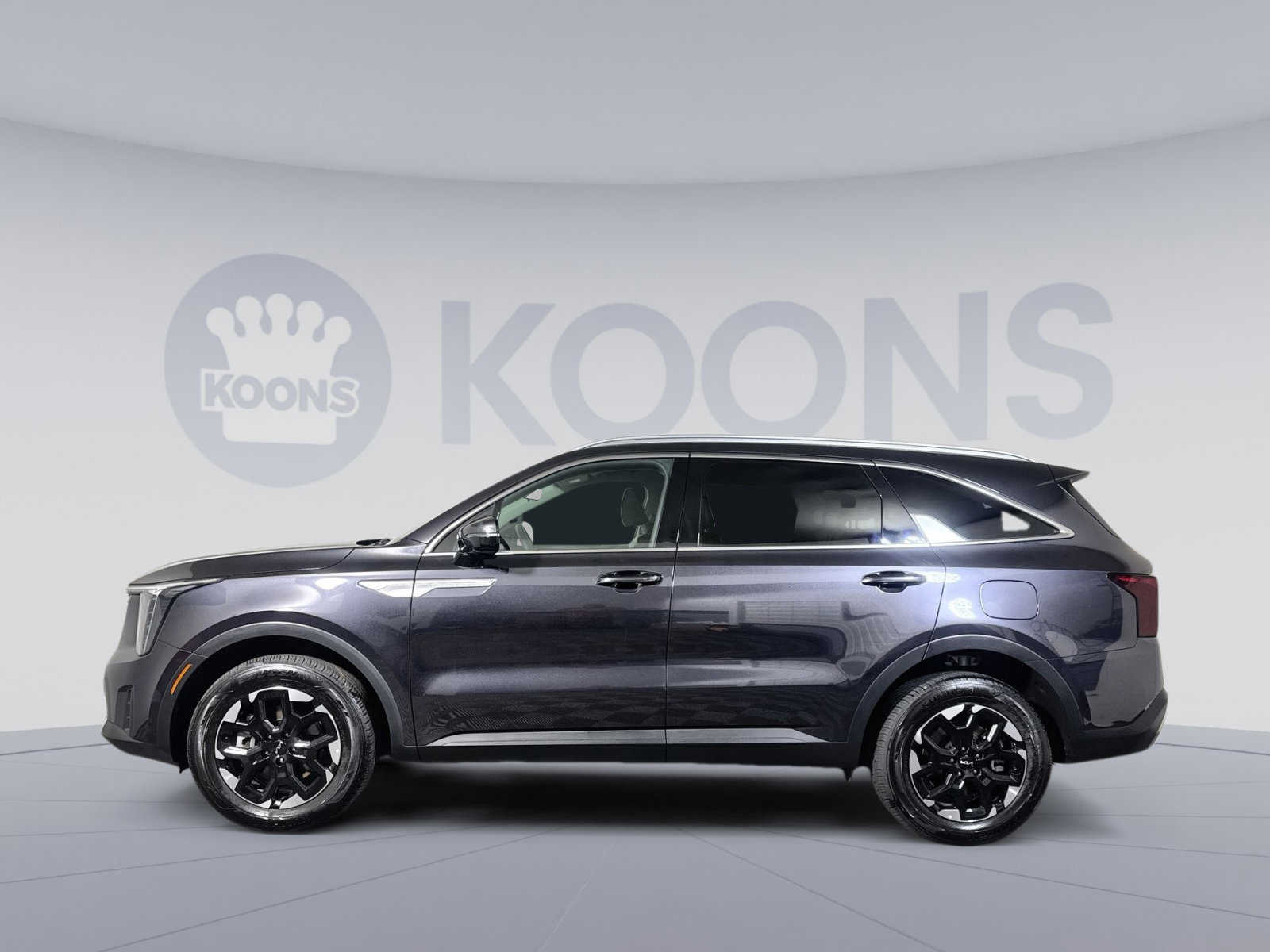 Used 2025 Kia Sorento S AWD/4WD image 2