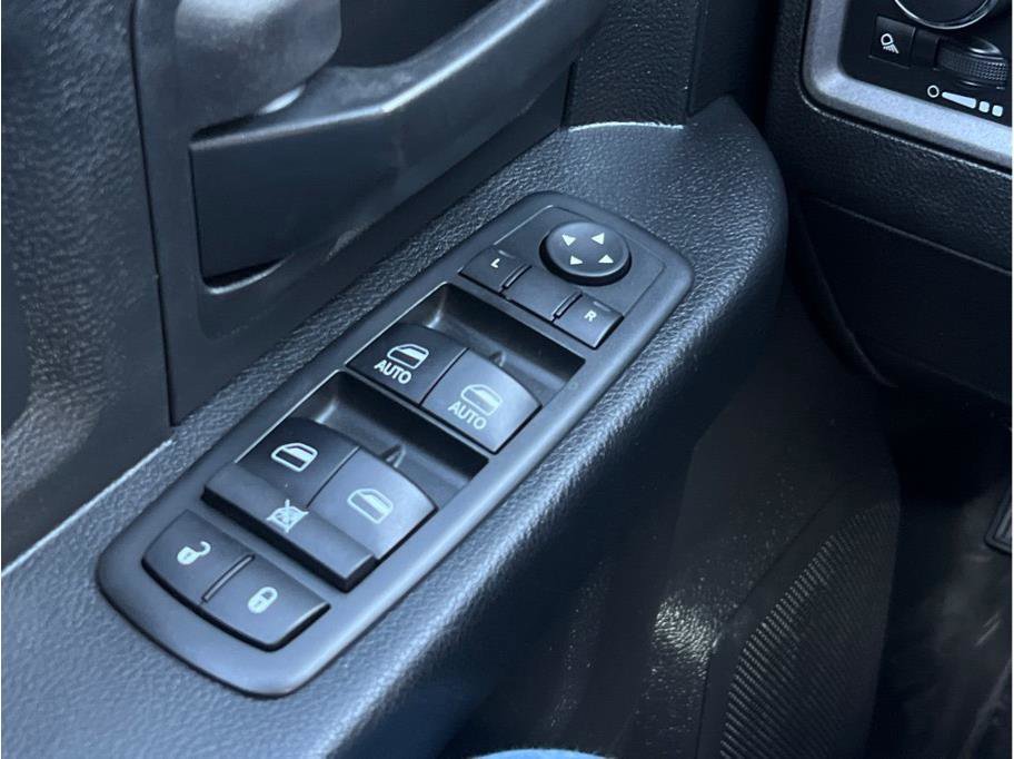 Used 2018 RAM 1500 Tradesman w/ Popular Equipment Group image 11