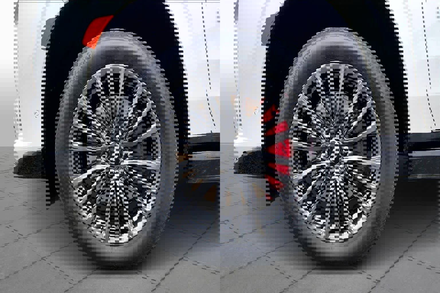 Used 2023 Cadillac Escalade V w/ Heavy-Duty Trailer Package image 10