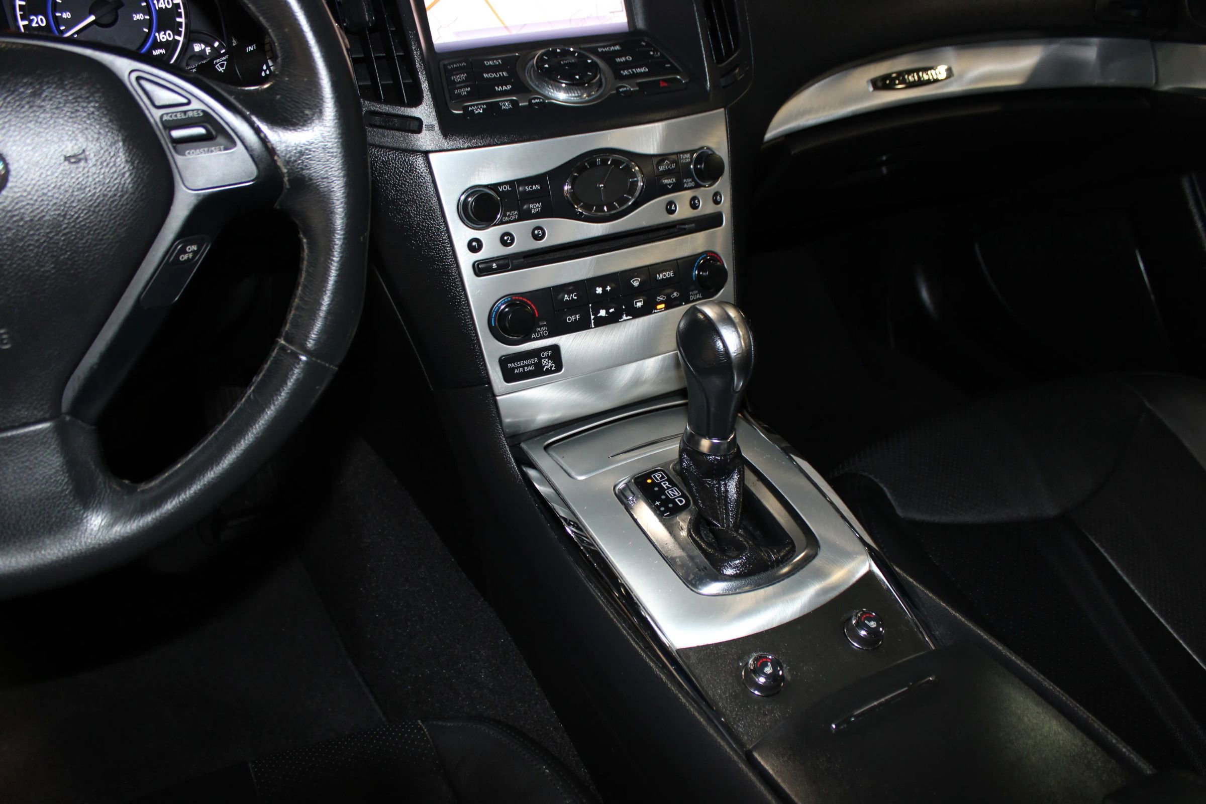 Used 2014 INFINITI Q60 Journey w/ Premium Package RWD image 16