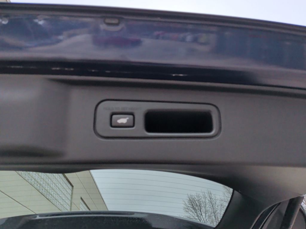 Certified 2023 Honda Pilot Elite image 10
