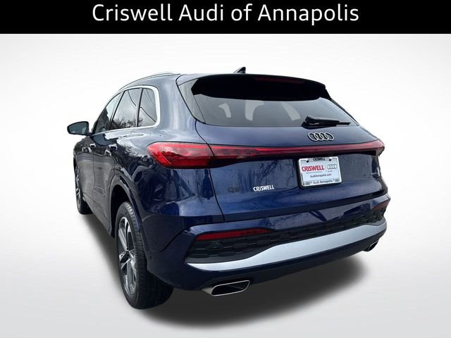 Certified 2025 Audi Q5 Premium w/ Convenience Package image 4