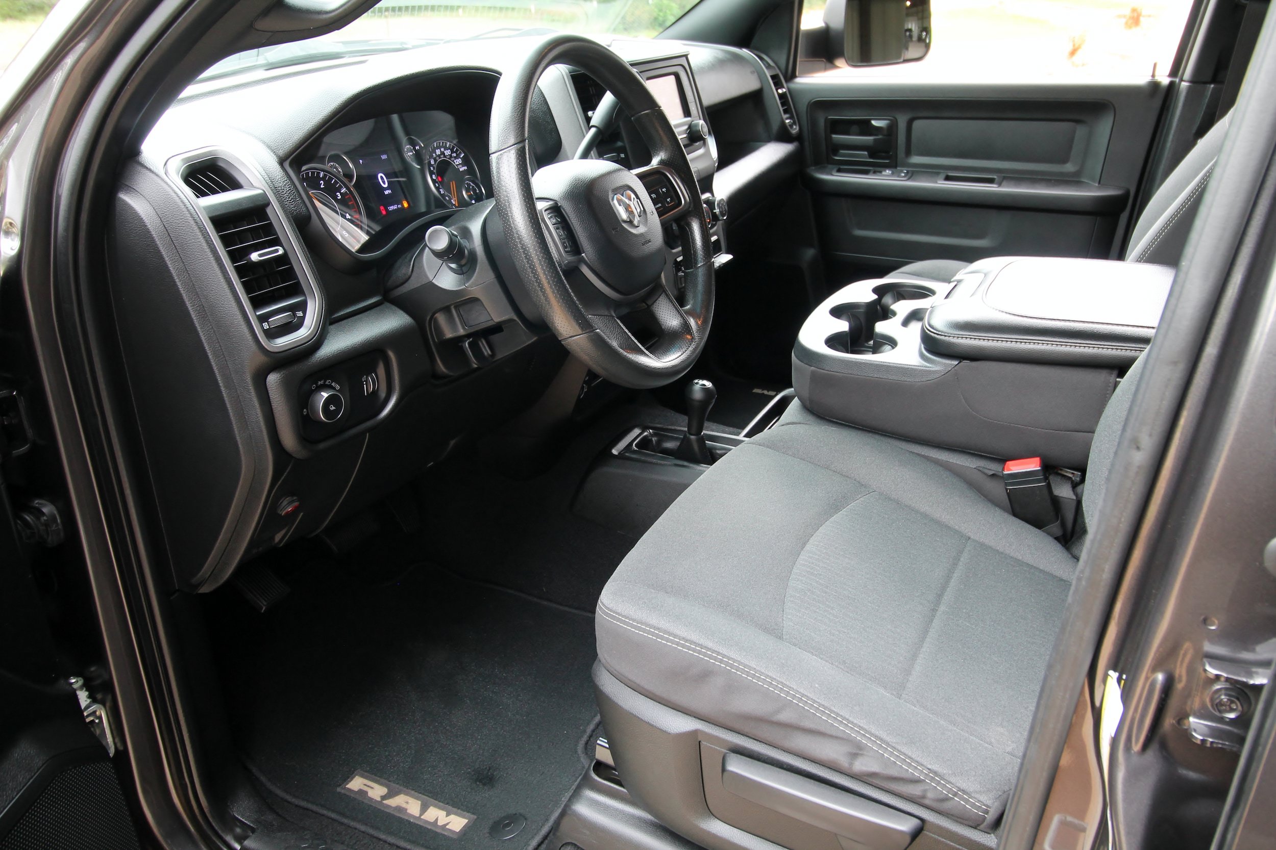 Used 2022 RAM 3500 Tradesman AWD/4WD image 19