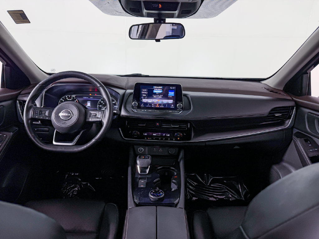 Certified 2022 Nissan Rogue SV w/ SV Premium Package AWD/4WD image 16