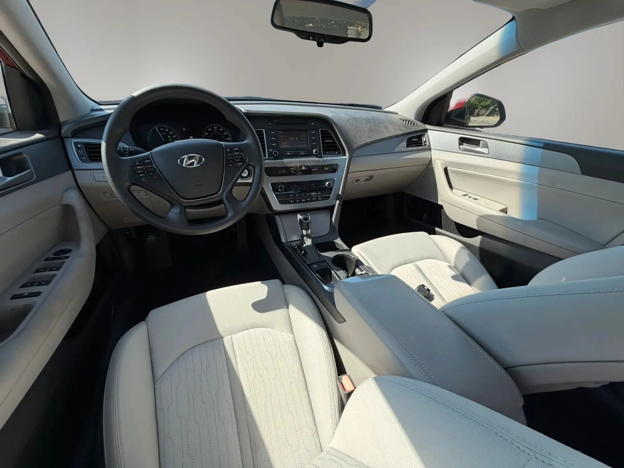 Used 2016 Hyundai Sonata SE FWD image 25