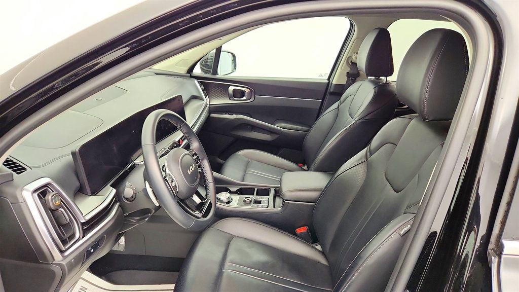 Used 2025 Kia Sorento EX AWD/4WD image 20