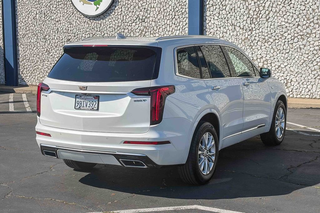Used 2023 Cadillac XT6 Luxury image 4