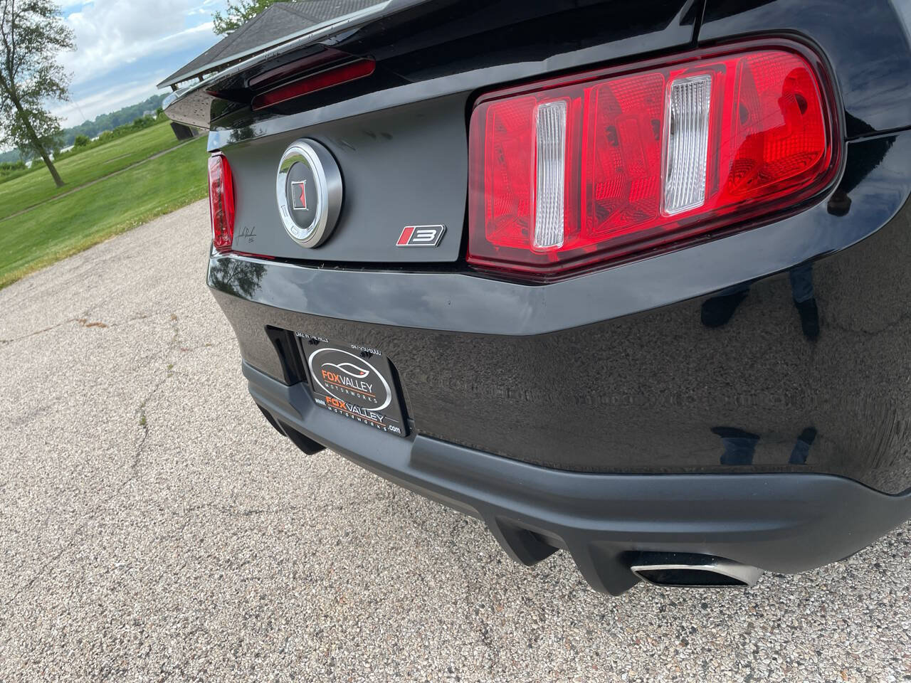 Used 2012 Ford Mustang GT Premium RWD image 9