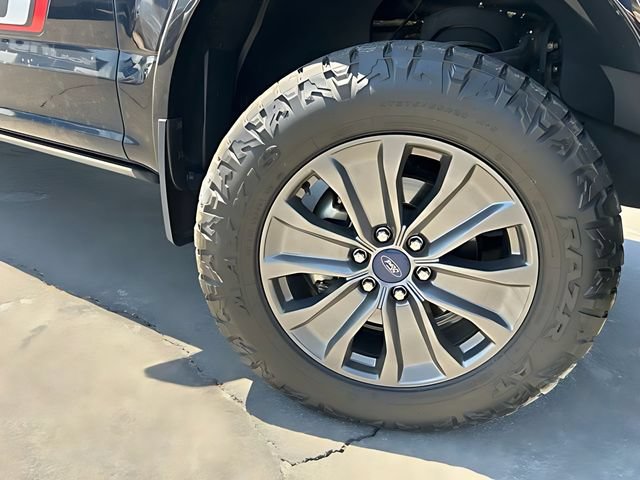 Used 2018 Ford F150 Lariat w/ Equipment Group 502A Luxury AWD/4WD image 11