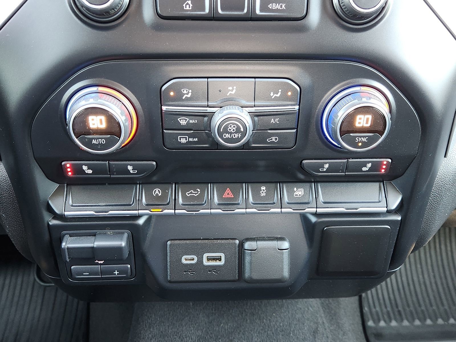 Used 2019 Chevrolet Silverado 1500 LT w/ Texas Edition image 21