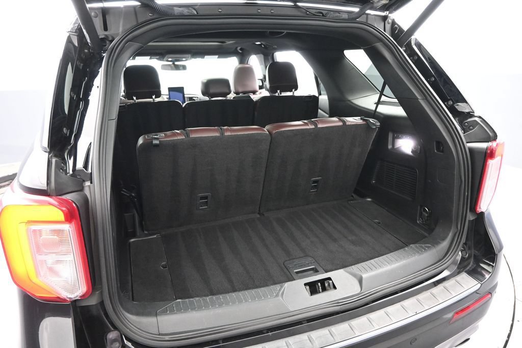 Used 2020 Ford Explorer Platinum AWD/4WD image 26
