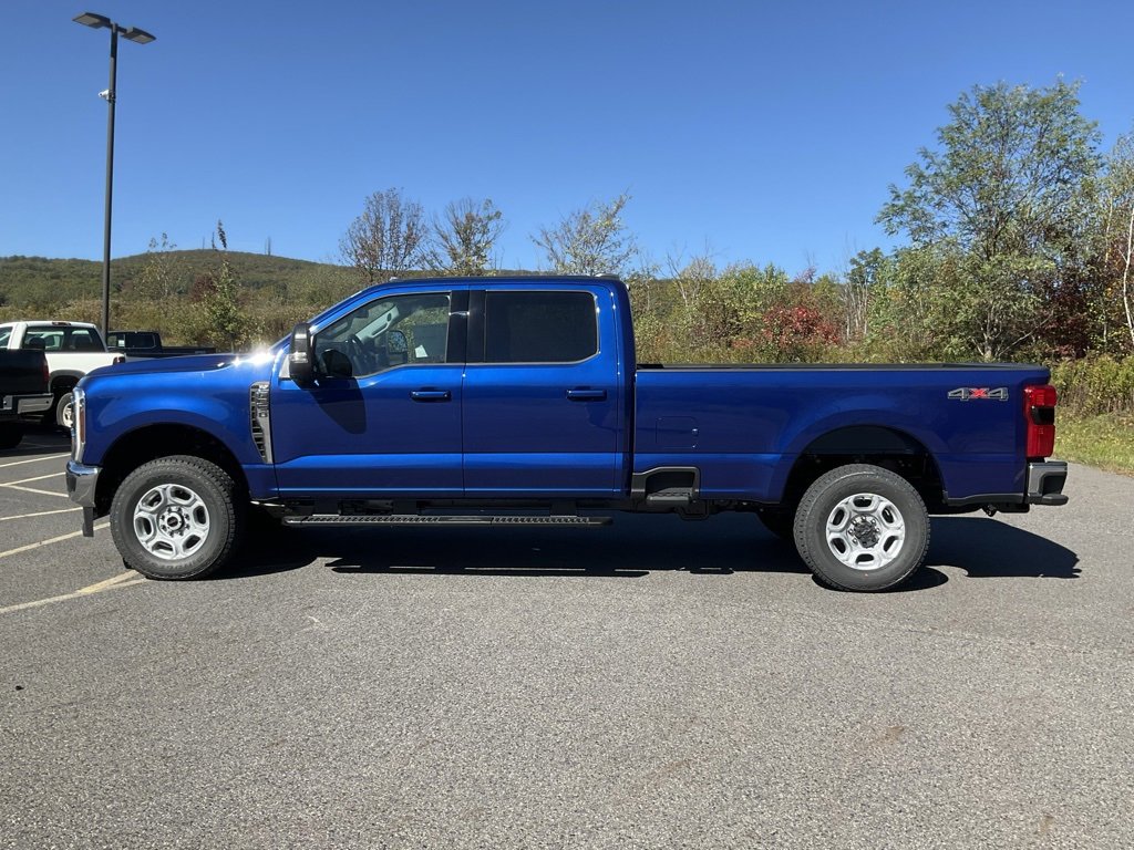 New 2026 Ford F350 XLT image 34