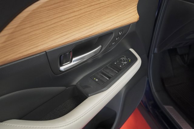 Used 2024 Toyota Grand Highlander Platinum image 10