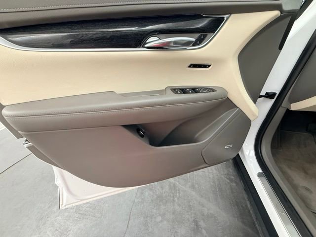 Used 2022 Cadillac XT6 Premium Luxury FWD image 15