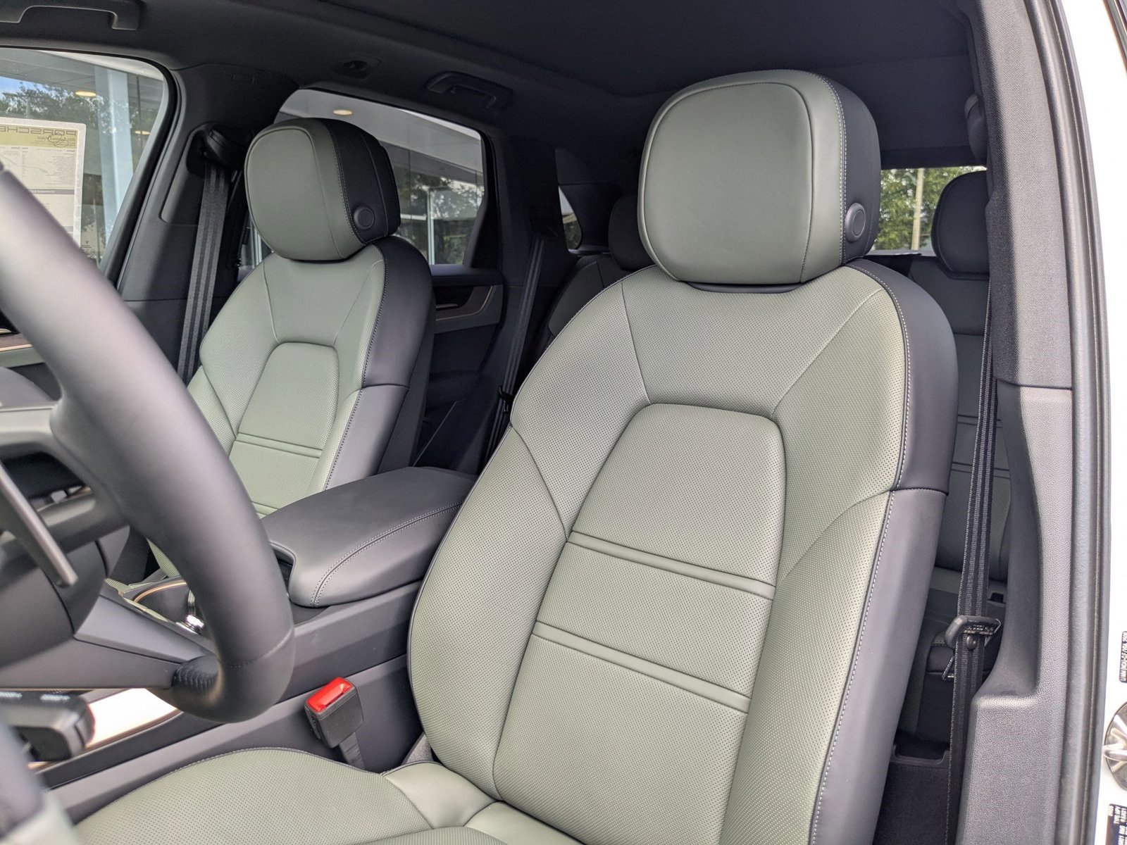 New 2026 Porsche Cayenne E-Hybrid image 5