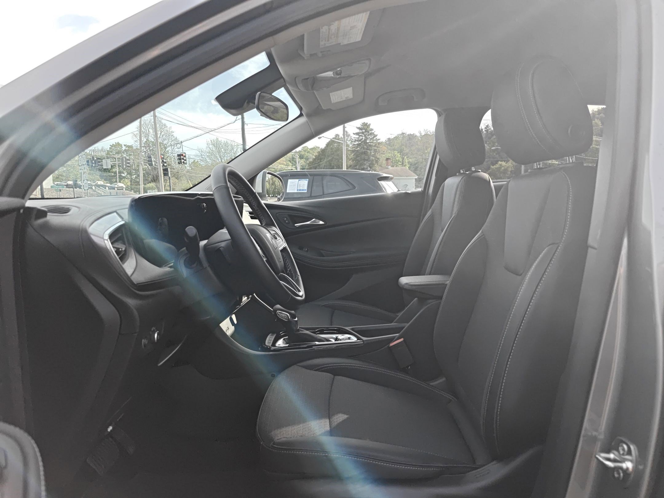 Certified 2026 Buick Encore GX Preferred w/ Comfort Package AWD/4WD image 5