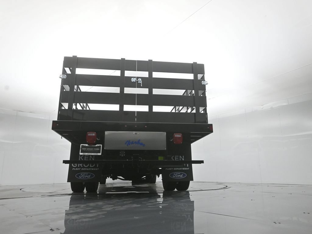 New 2026 Ford F450 XL w/ XL Chrome Package RWD image 44