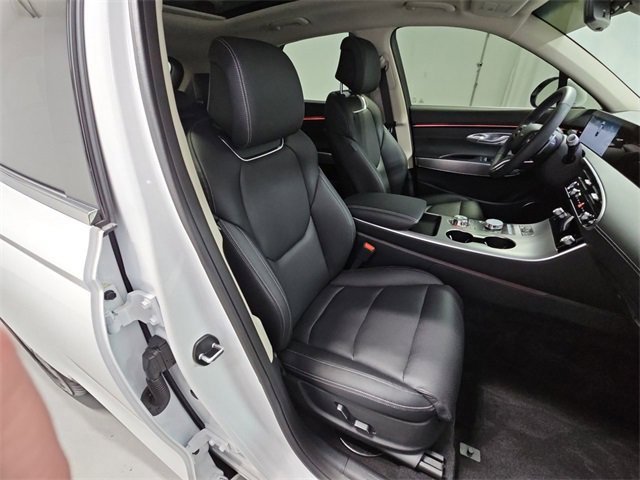 Used 2026 Genesis GV70 2.5T Select image 25