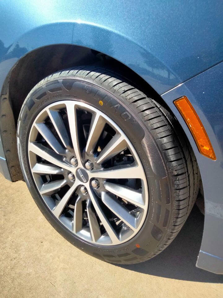 Used 2018 Lincoln MKZ Premiere image 25