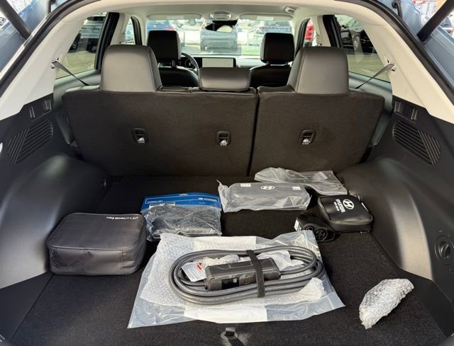 Used 2025 Hyundai Ioniq 5 SEL image 9