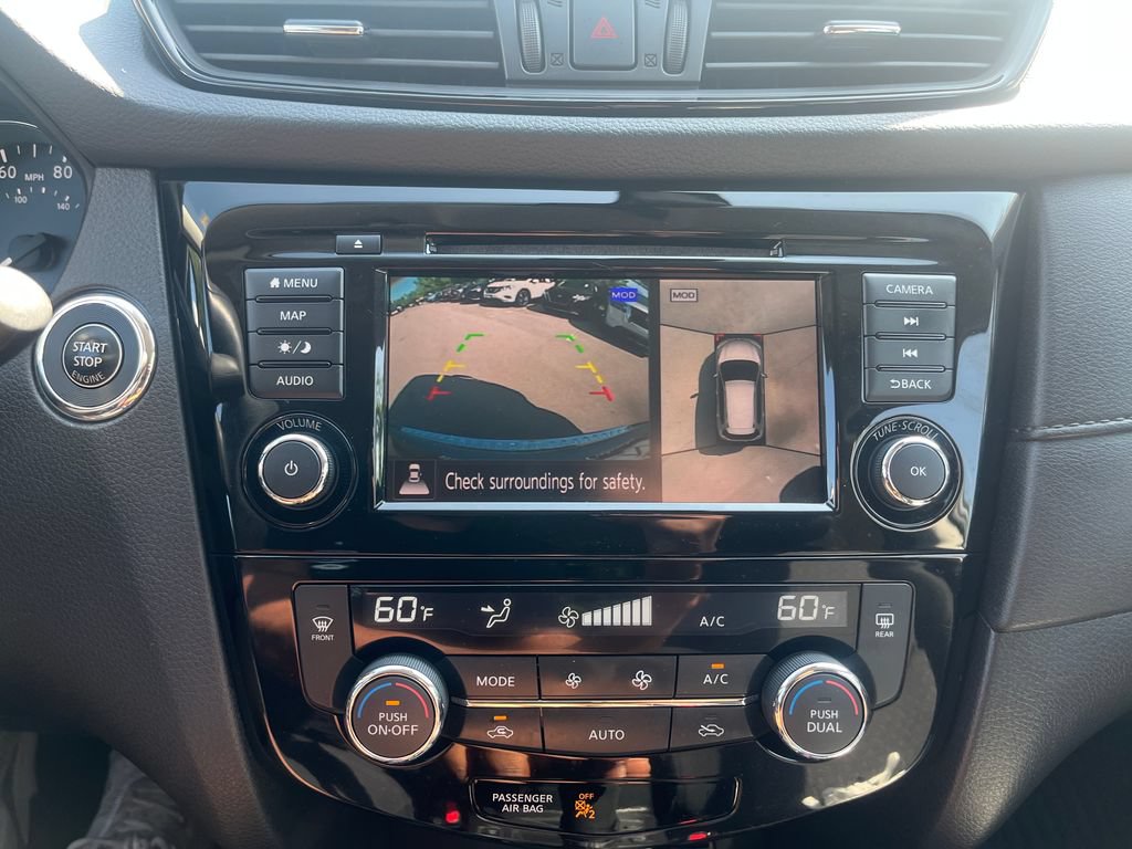 Used 2019 Nissan Rogue SV w/ Premium Package FWD image 17