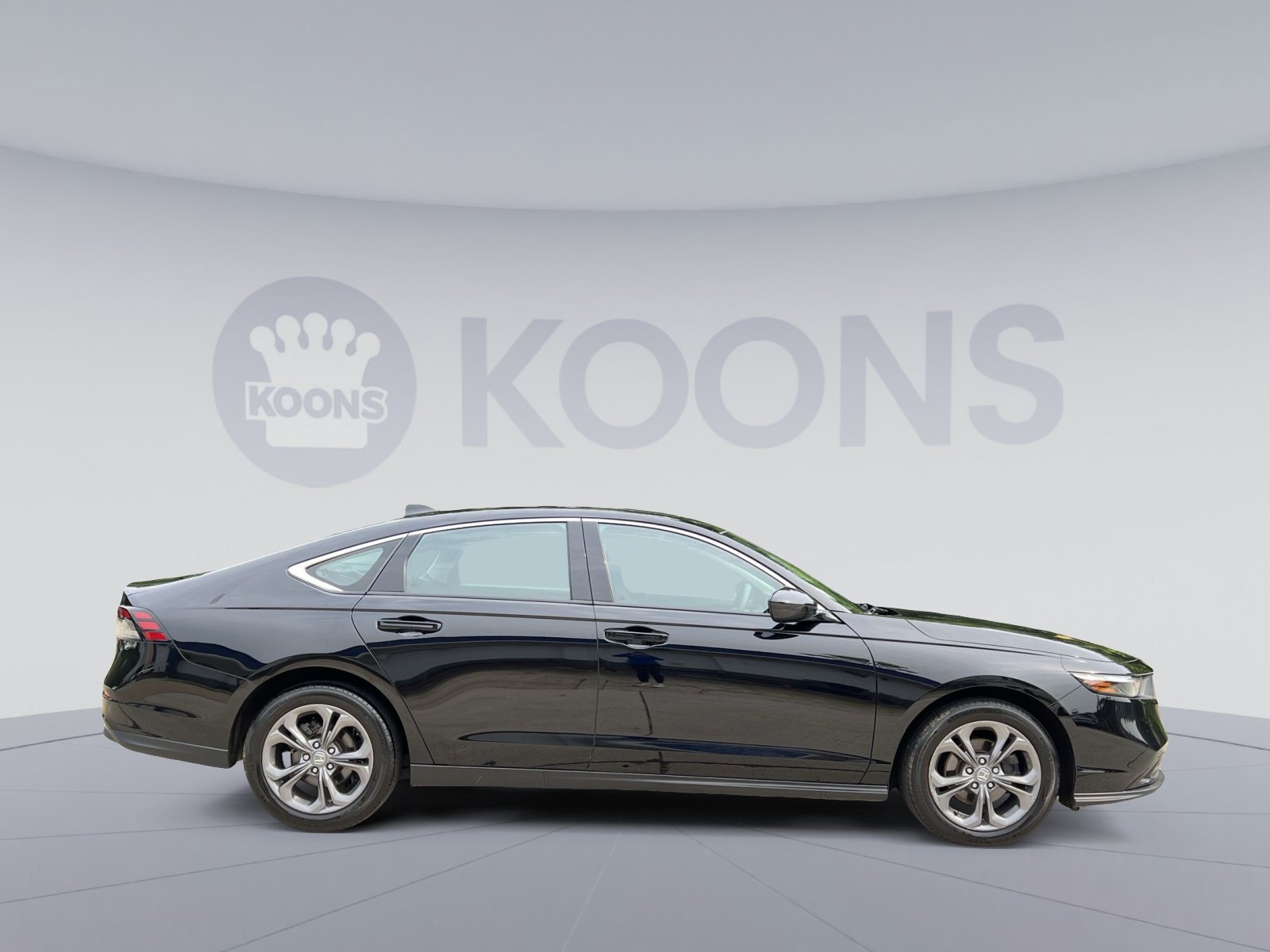 Used 2024 Honda Accord EX image 8