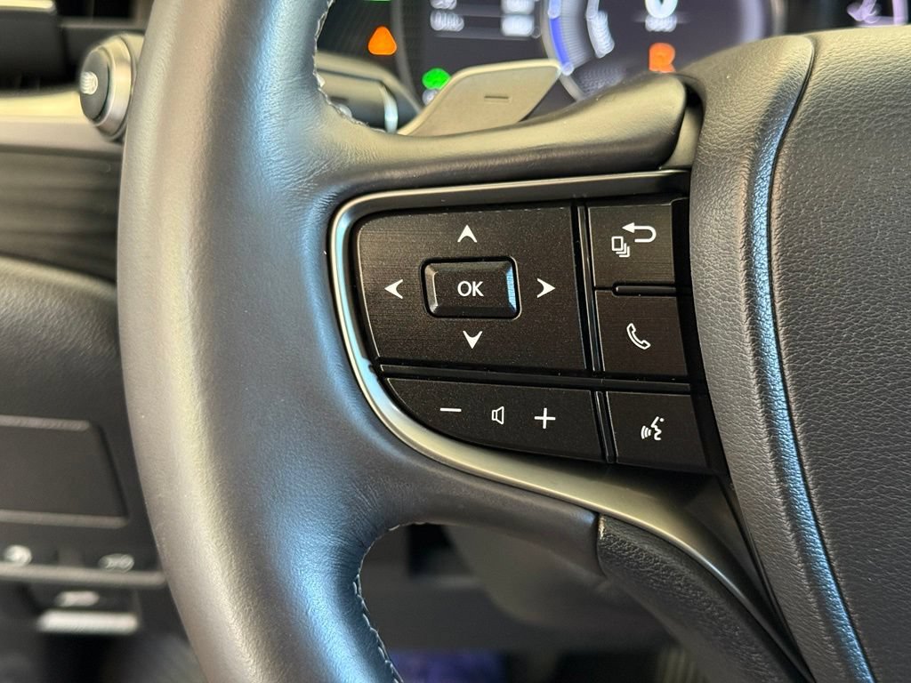 Certified 2021 Lexus ES 300h w/ Premium Package FWD image 26