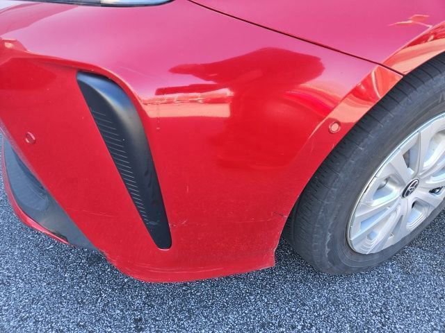 Used 2020 Toyota Prius LE image 16