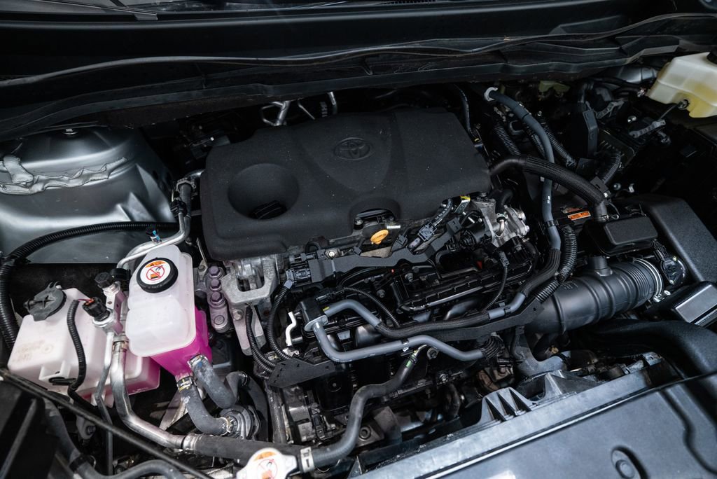 Certified 2023 Toyota Sienna LE image 13