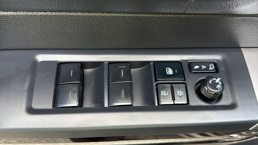 Used 2022 Toyota Tundra Limited image 16