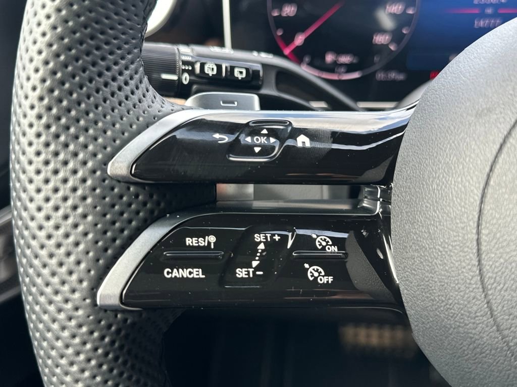 Certified 2025 Mercedes-Benz GLC 300 4MATIC image 21